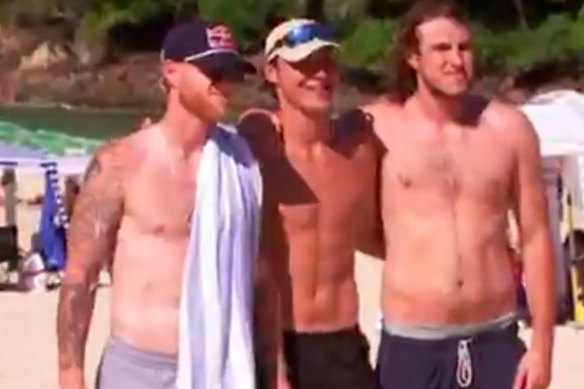 England cricketers in Noosa.