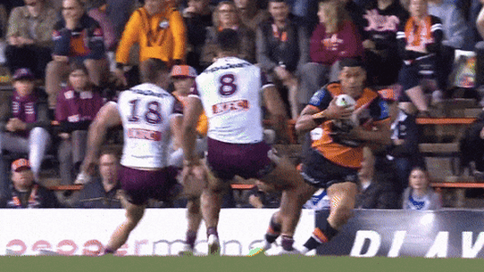 Corey Waddell’s high tackle on Solomon Ailamalo.