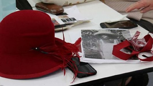 Using hats to tell Indigenous stories. 