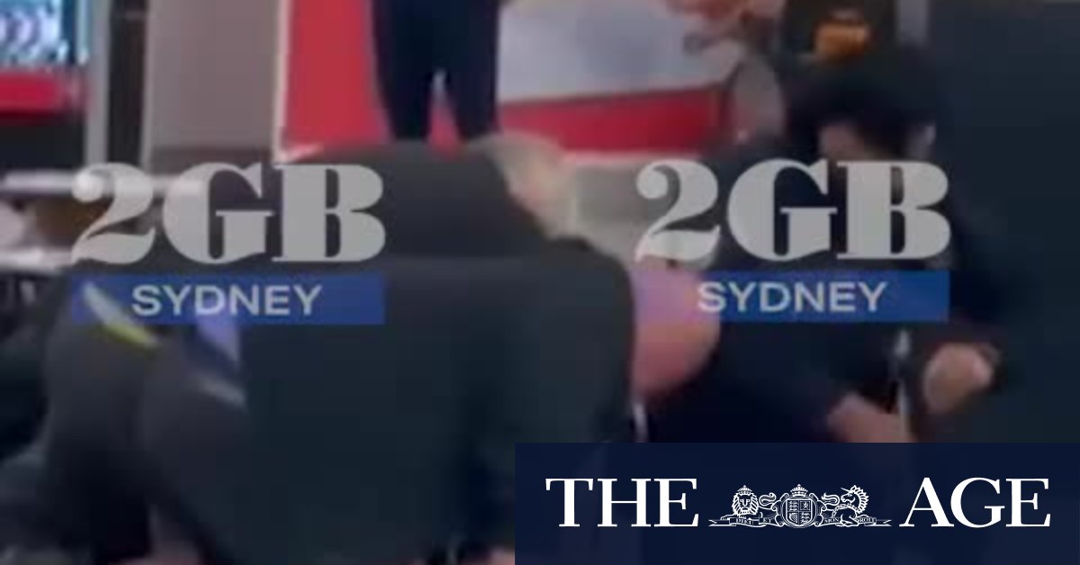 Sydney Airport Lockdown: AFP Arrest & Travel Disruptions