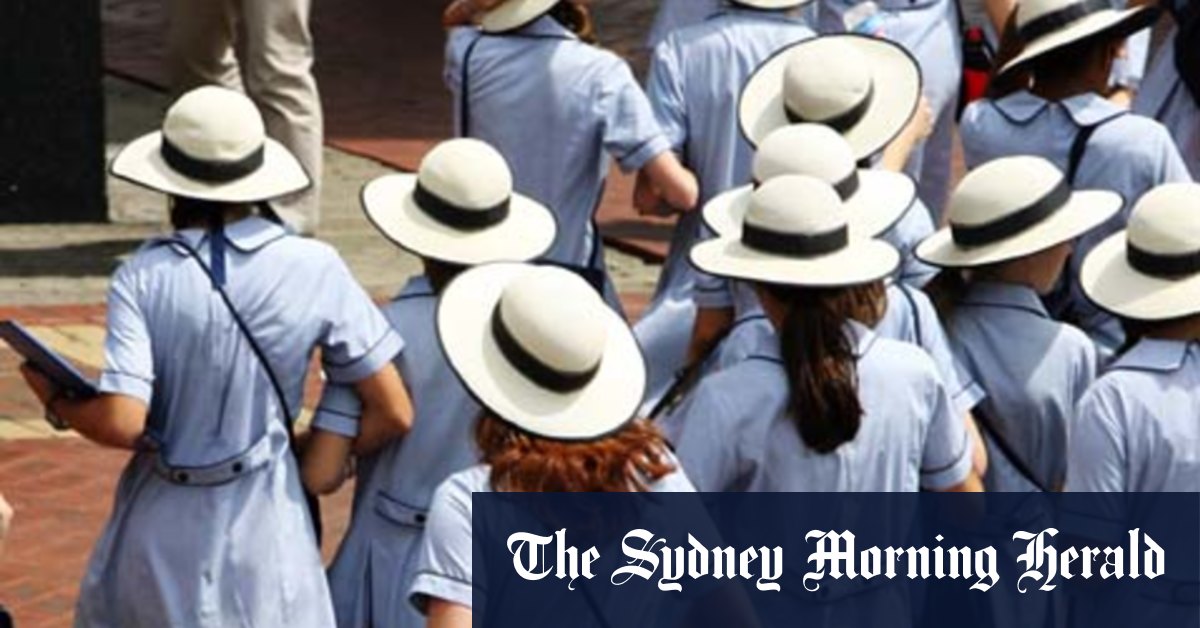 Doctors to be based at 50 Queensland schools in 2022 pilot program - Vimarsana News