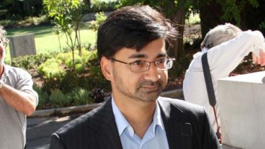 Lloyd Rayney's 'tendency to lie' sees him banned from practising law