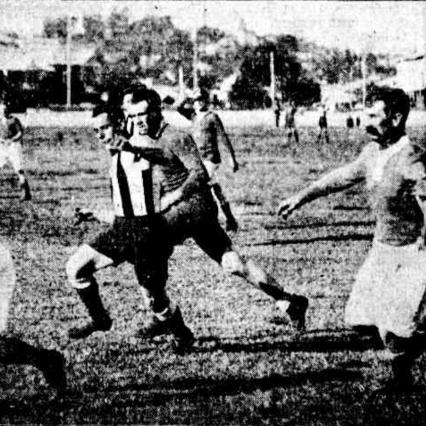 Action from the 1923 grand final between Brisbane and Valleys at Perry Park.