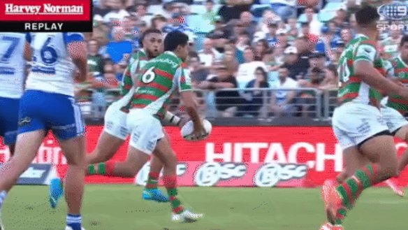 Cody Walker chips for Alex Johnston in the corner.