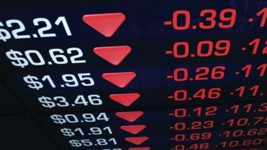 Negative trade headlines saw Australian shares fall heavily for a second day on Thursday.