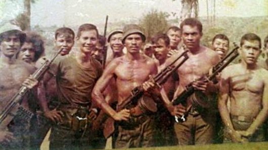 Prabowo Subianto with pro-integration militiamen in East Timor.