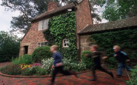 Cooks’ Cottage in the Fitzroy Gardens