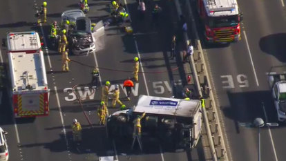 Traffic delays as collision on West Gate Bridge closes outbound lanes