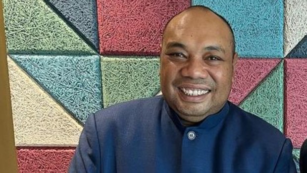 PNG minister Jelta Wong meeting with Albanese government minister Murray Watt in December 2022.