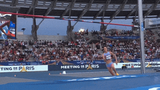 Nicola Olyslagers wins the women’s high jump with a season’s best in Paris   at the Wanda Diamond League 2023.