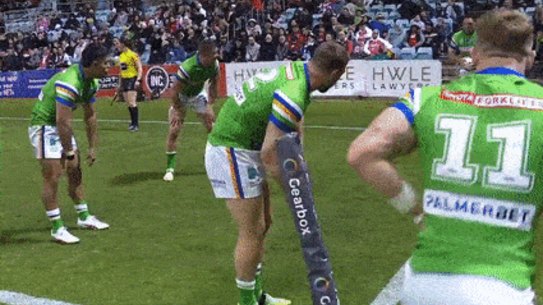 The Canberra Raiders recreate the ‘Jonny Bairstow stumping’ for a Jordan Rapana try celebration.