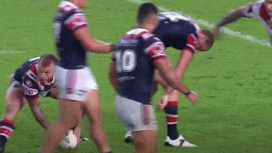 Mitchell Pearce boots the Roosters to victory.