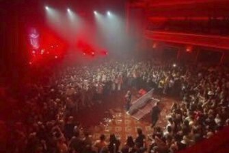 The floor caved in just after Geneis Owusu started his third song.