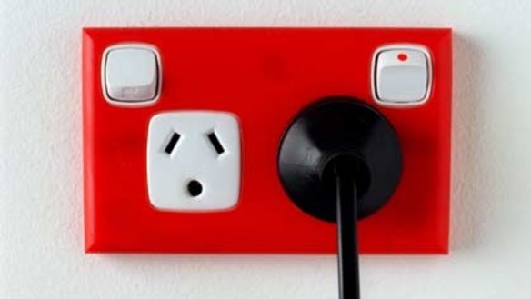 A regulated default price, as proposed by the government, could slash power bills in NSW and Victoria by more than a third.