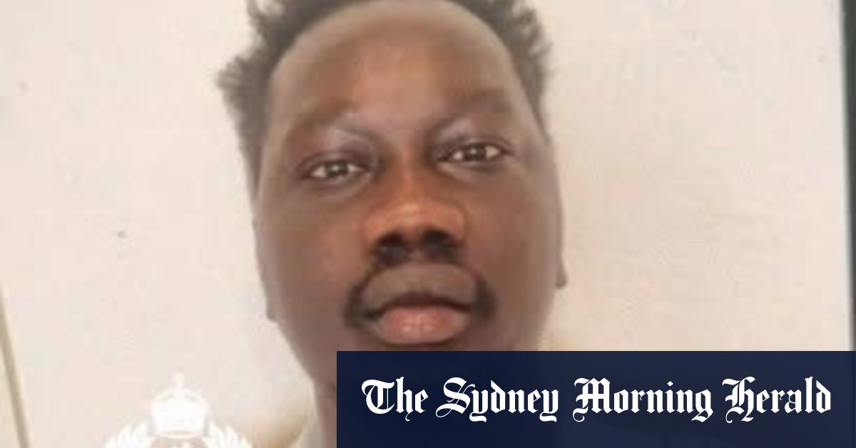 Missing man found alive in desert by Indigenous group, days after police called off search