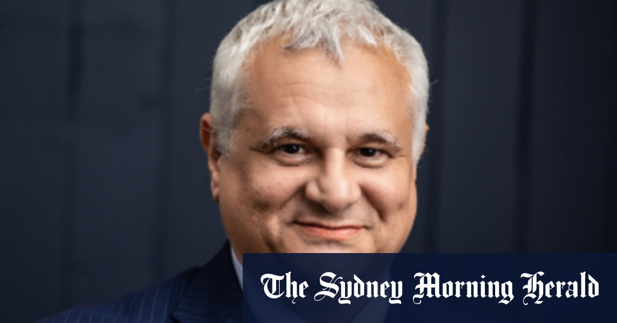 Clive Palmer’s lawyer ‘misplaced’ $2.5m in gold bullion, court told