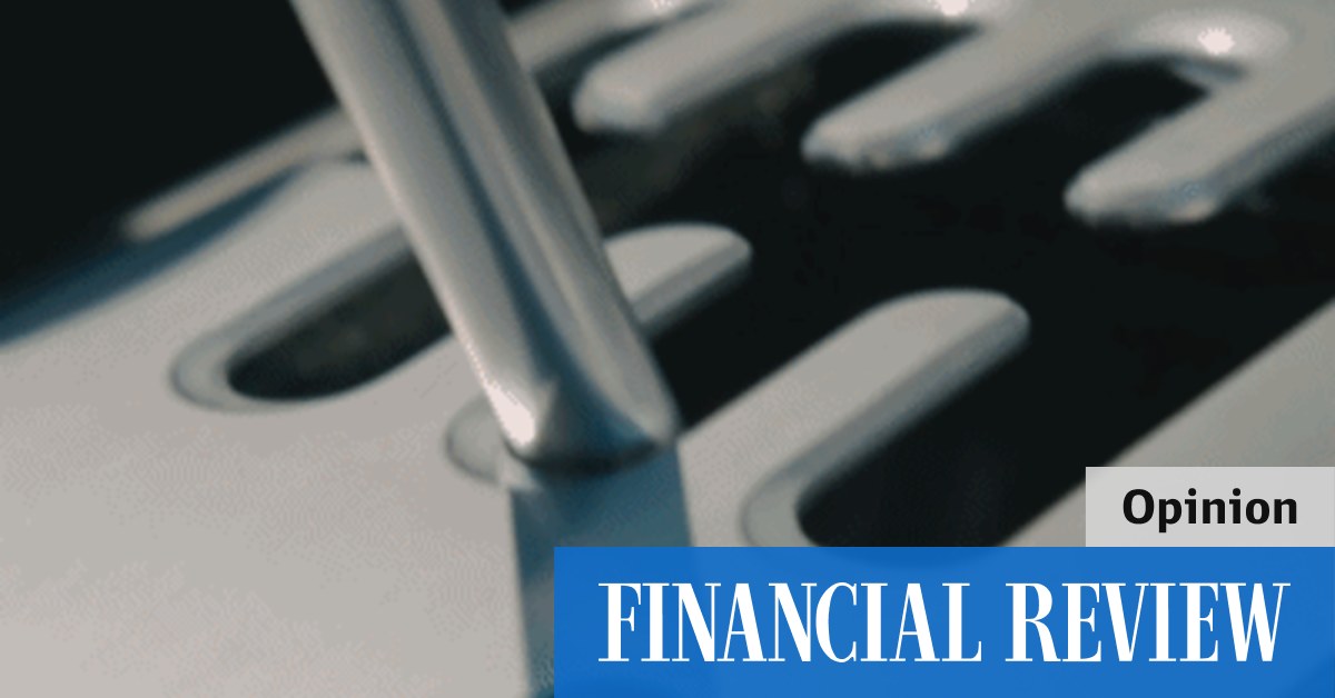 Ferrari’s new $967,000 manual is stuck in the past