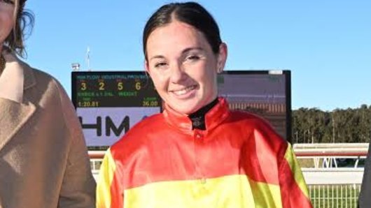 Apprentice jockey dies in car crash near Dubbo