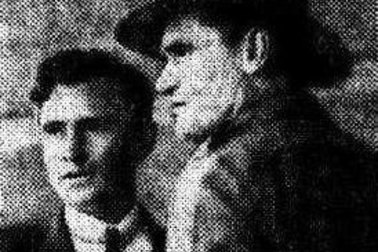 Paul Freeman (left) and a member of his military guard.