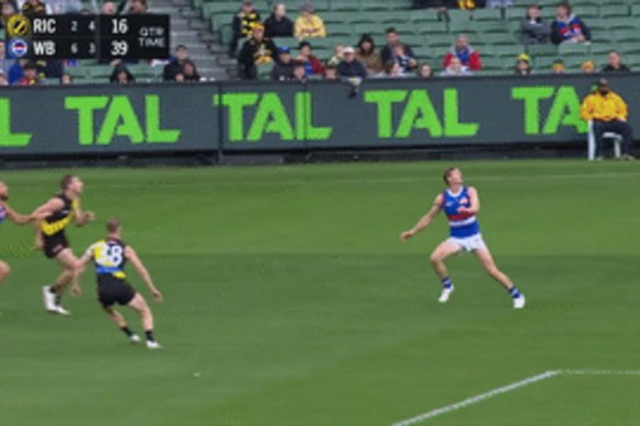 The moment in which Tom Lynch made contact.