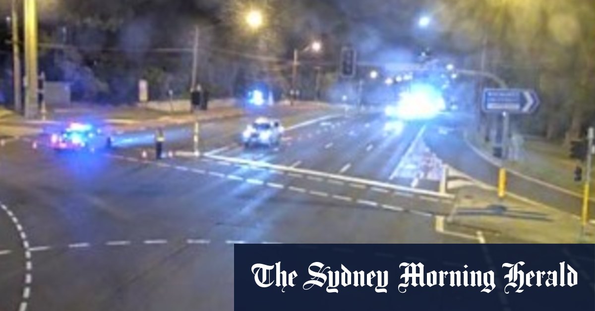 Marsfield: Fatal car crash closes Epping Road - Vimarsana News