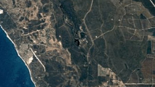 The drying out of Yanchep lake (centre) from 2000 to 2020.