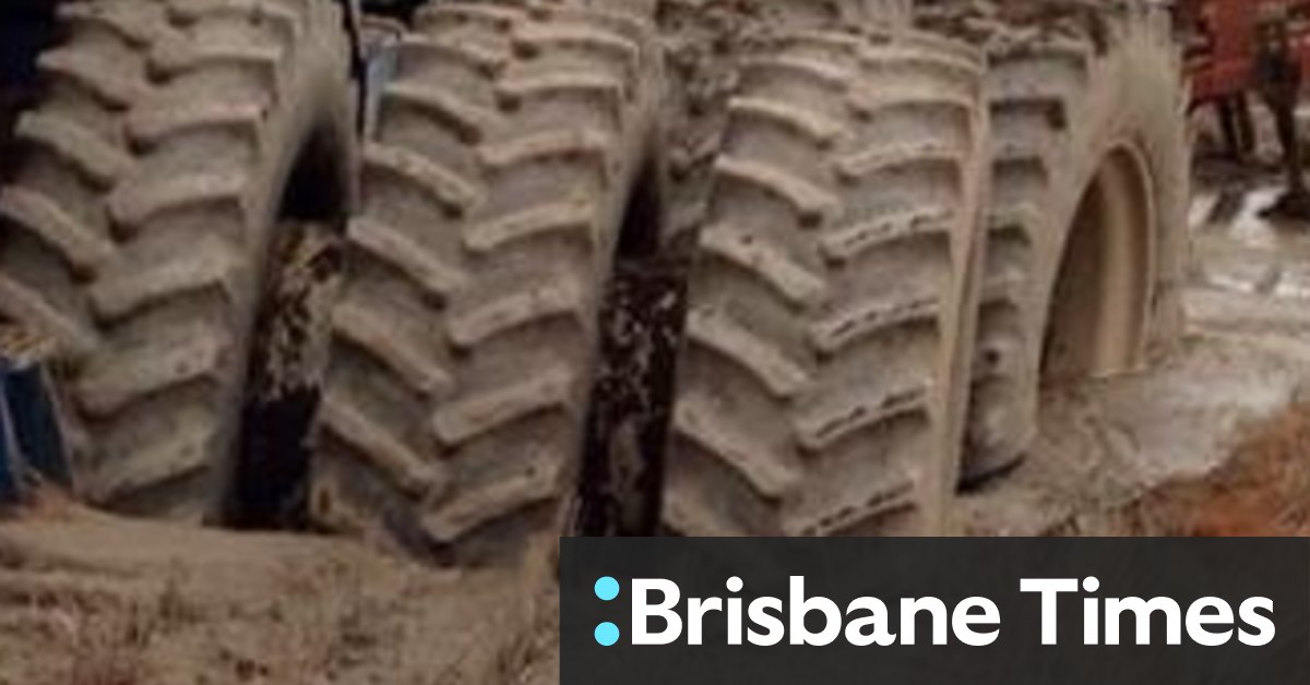 95-year-old Queensland farmer trapped in mud for two days - Vimarsana News