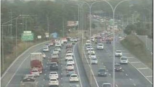 Pacific Motorway delays on Gateway at Rochedale. 