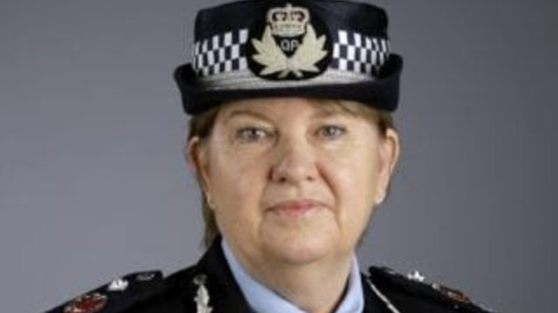 Long-serving deputy police commissioner announces retirement