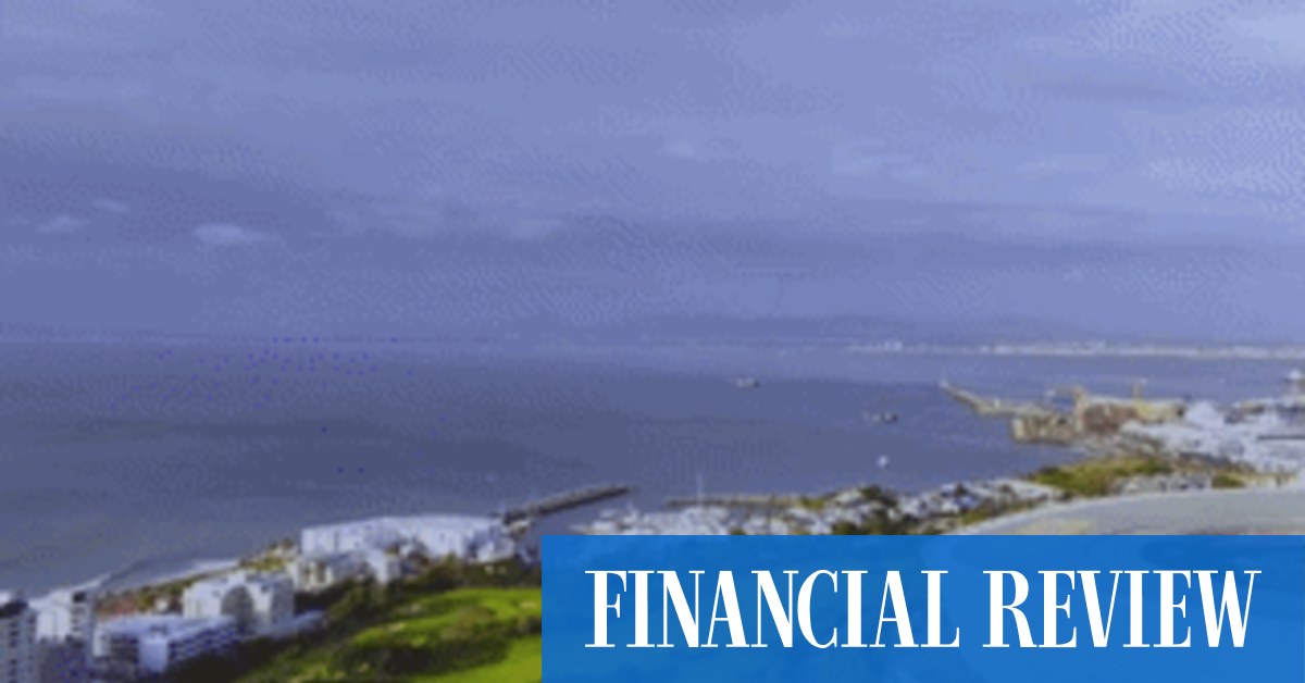 afr.com - Nick Said - Close call: Flyover startles fans ahead of Springbok rugby test