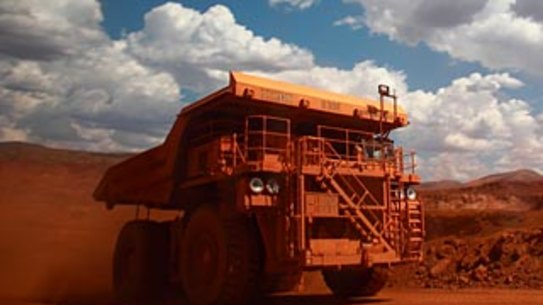 A driverless haul truck on the move in the Pilbara.