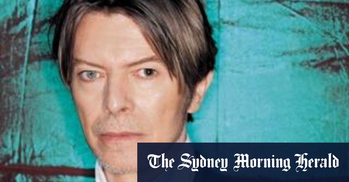 David Bowie's extensive music catalogue is sold to Warner for more than $250 million - Vimarsana News