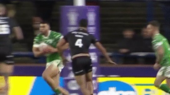 Jared Waerea-Hargreaves’ high shot on Dan Norman