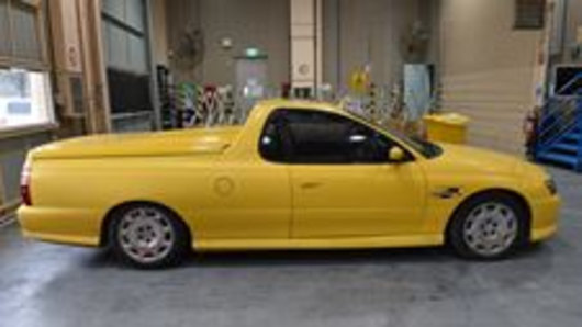An image of Mr Bolat's distinctive yellow ute.
