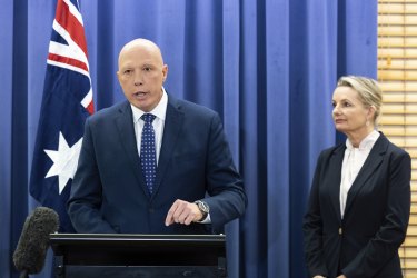 Le chef de l'opposition Peter Dutton avec son adjointe Sussan Ley. 