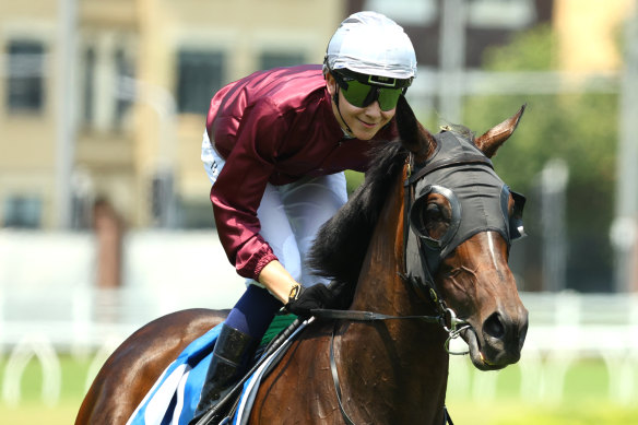 Billy Loughnane después de ganar al Capitán Amelia en Randwick el sábado pasado.