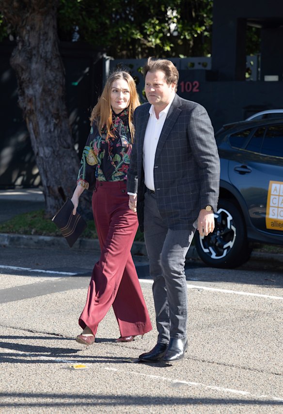 Siobhan McKenna and husband James Flintoft arrive for the Murdoch bash.