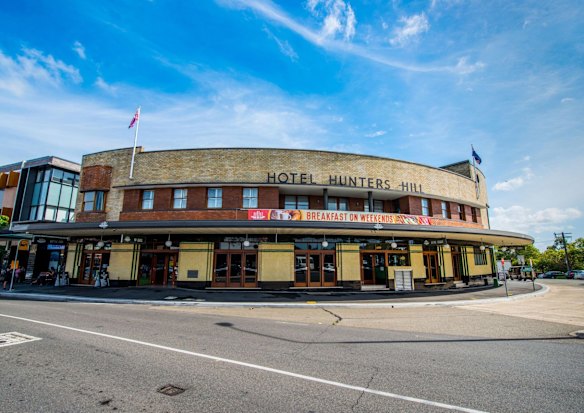 The Hunters Hill Hotel’s application to extend their opening hours to 2am faced opposition from neighbours.