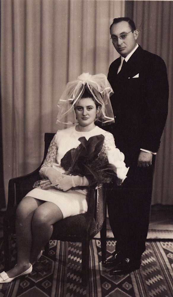 Alex and Larisa Kleytman’s wedding photo.