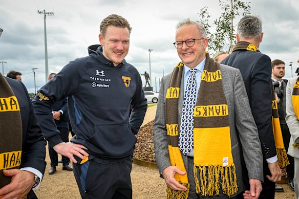  Hawthorn captain James Sicily and Prime Minister Anthony Albanese at the John Kennedy Community Centre opening on Monday.