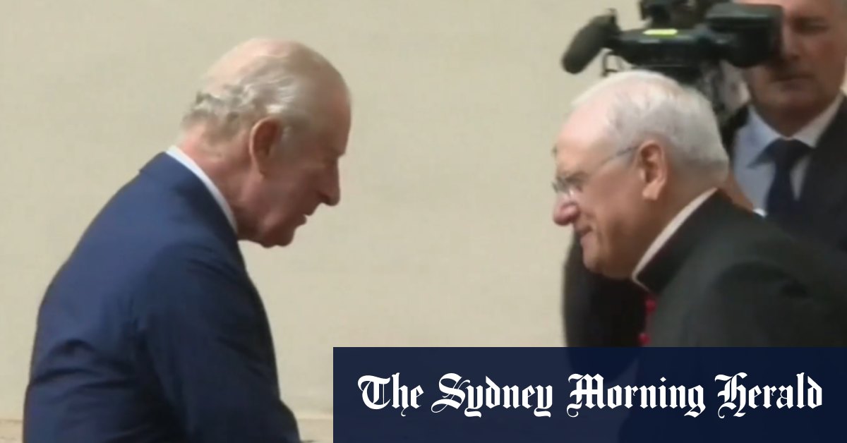 King Charles makes history in prayer with Pope