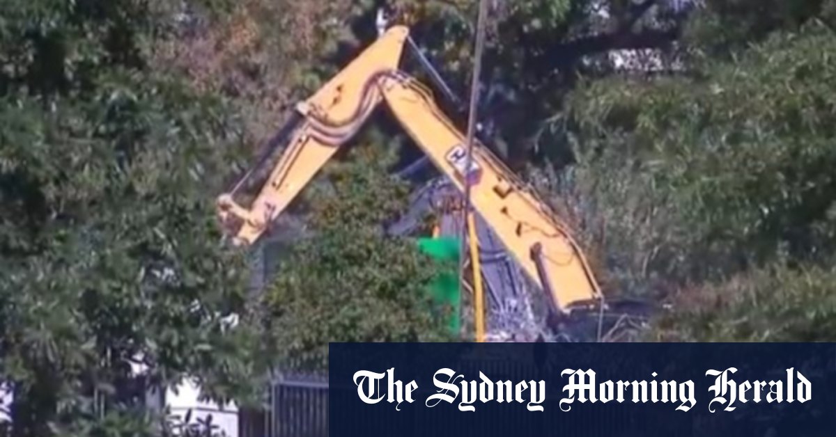 All the White House East Wing torn down for Trump renovation