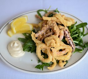 Fried calamari at Bar Carolina