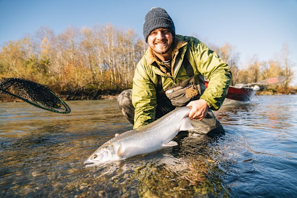 Not sure what you’re trying to say here, guys, but don’t use a photo of you holding the catch of the day as your dating profile image.