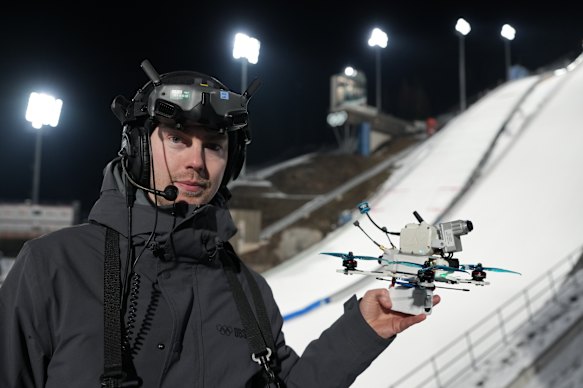 Drone pilot Jonas Sundal.