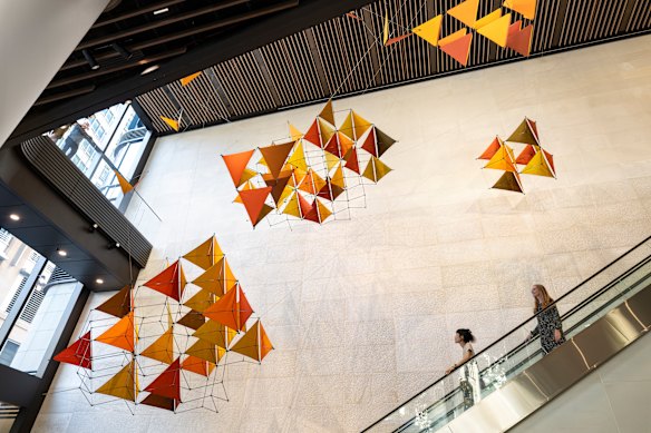 Tomás Saraceno, The Seeds of Flight.