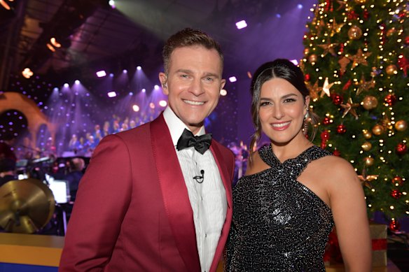 David Campbell and Sarah Abo are hosting the 88th Vision Australia Carols by Candlelight concert in Melbourne. 