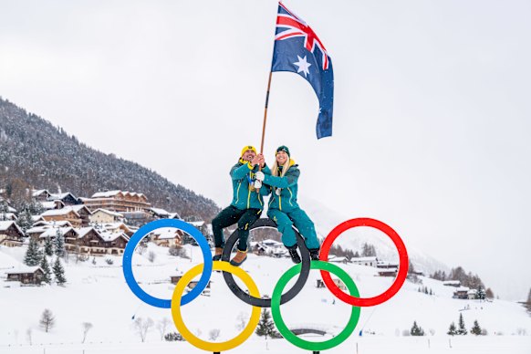 Cooper Woods and Danielle Scott will carry the flag for Australia at the closing ceremony.