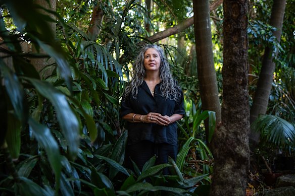 Death doula Danni Petrovic says we’ve lost the art of talking about death. She would like to change that.