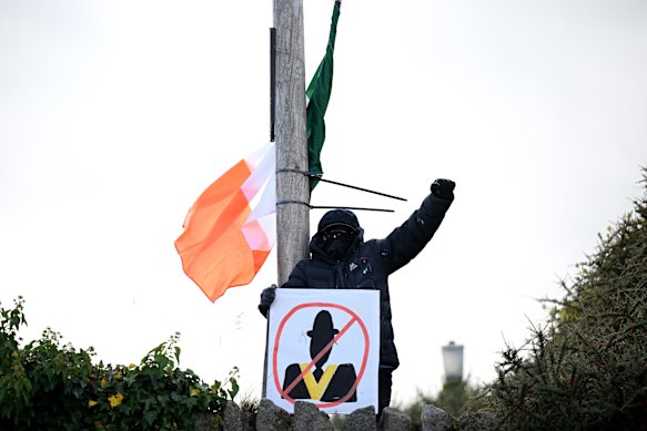 The Drumcree Parade has been denied permission since 1998 to follow what the Orange Order loyalists say is their traditional route down Garvaghy Road.